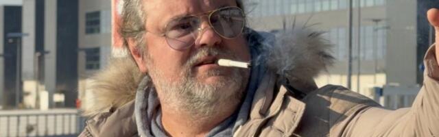 SRAMNO PONAŠANJE ŽELJKA ŠAŠIĆA: Brutalno NAPAO novinare, vređao i PRETIO na aerodromu - OSAKAĆEN ZA VASPITANJE! (VIDEO)