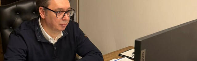 Vučić se oglasio: “Srećan sam što ljudi slave, ja sada ostajem u kancelariji da analiziram rezultate”