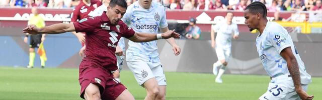 Inter prerano počeo da slavi u Torinu i ispustio dva gola prednosti, Dimarko ušao u istoriju Serije A
