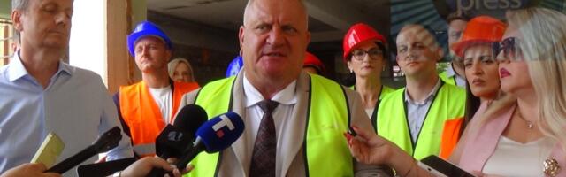 Cvetanović rekao da traže dodatni novac za vraćanje iskopanih ulica u prvobitno stanje, iako je to ugovorna obaveza izvođača radova