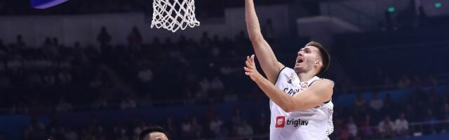 Petruševa zavela starija plavuša kad je imao 19