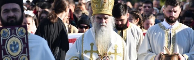 Bild o Amfilohiju: Homofobični crkveni vođa umro od korone