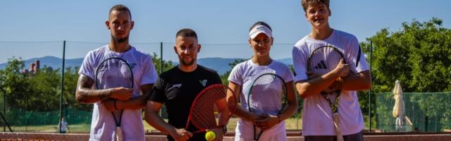 Ovo je trener koji stoji iza najboljih srpskih mladih tenisera: Put Vladimira Stojkovića od Kragujevca do internacionalnih turnira (FOTO)