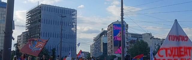 VIDEO: Završen protest na Slaviji - veliki broj ljudi se odazvao na poziv studenata