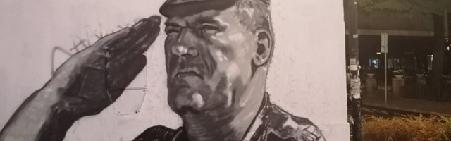 Mural sa likom Ratka Mladića osvanuo u Njegoševoj ulici u Beogradu