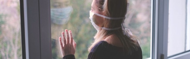 Umrlo 15 osoba, preko 3.500 pozitivno