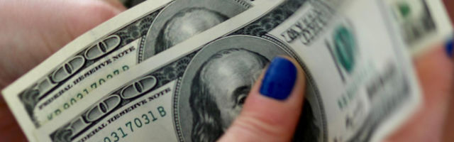 Goldman saks: Dolar bi uskoro mogao izgubiti status glavne svetske valute