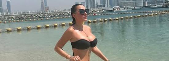 PEVAČICA SE UZ POMOĆ OVE DIJETE PREPOLOVILA: Imala je 92 kilograma, a sada izgleda kao avion