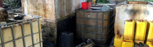 MALOLETNICI UHAPŠENI ZBOG KRAĐE  Ukrali hranu, novac i oko 3.000 litara nafte