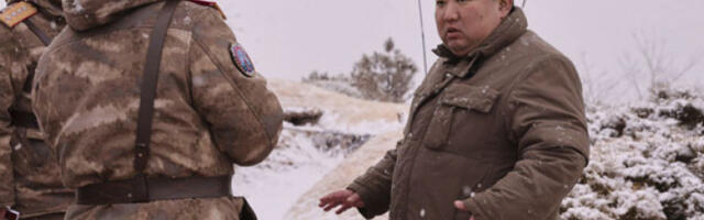 Ким Џонг Ун надгледао вежбу лансирања крстарећих ракета