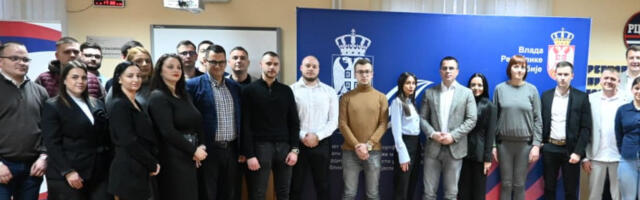 Министар са младима: Друштву недостаје дијалог и директан разговор