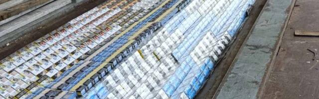 Na Bezdanu u duplom dnu kamiona pronađeno skoro 2.000 boksova cigareta
