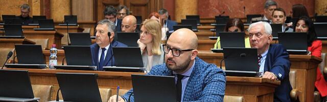Poslanici Skupštine Srbije završili raspravu za danas, sutra nastavak