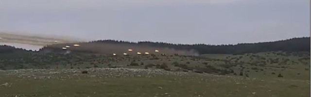 Rakete Vojske Srbije ugrozile vojnike, seljane i stoku na Pešteri (Video)