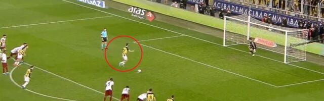 Fener uz komičan penal do nove pobede (VIDEO)