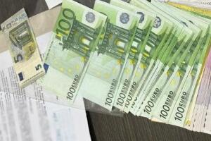 Ухапшена тројица запослених у Управи за ветерину