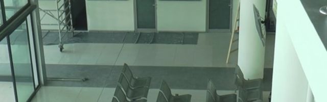 Momentalno pozvani carinici, lekar i tužioci!