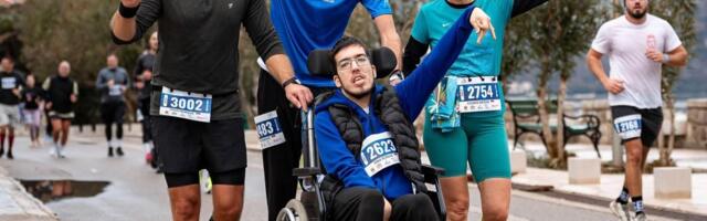 Vanja na devet polumaratona i jednom maratonu do sada prešao 232 kilometra, prošlog vikenda “pala“ 22km od Tivta do Kotora