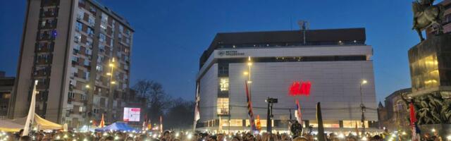 Arhiv javnih skupova: Na protestu u Nišu okupilo se oko 8.200 ljudi