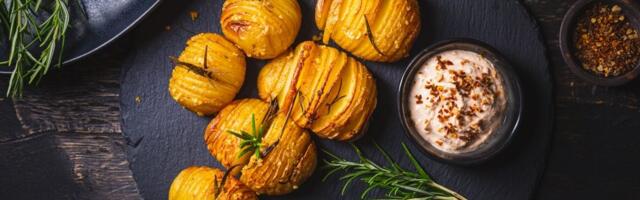 Jednostavan, mirisan i neodoljiv: Krompir sa roštilja koji morate probati