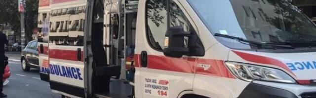 JOŠ JEDAN IZBODEN MUŠKARAC! Policija u Žarkovu obavlja uviđaj SVAĐA OKONČANA NOŽEM U BUTINU