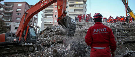 Izmir: Raste broj žrtava, spašene još dvije osobe