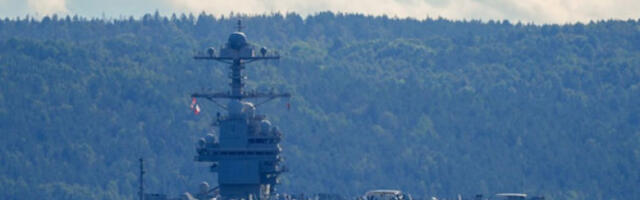 Хегсет посетио морнаре на носачу авиона Џералд Р. Форд у региону Латинске Америке