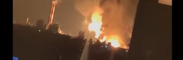 Filijala Lukoila u Plamenu: Ukrajinci dronovima udarili na petrohemijski pogon, isplivali snimci (VIDEO)