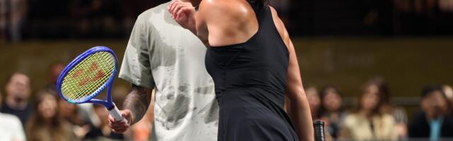 Borba polova: Sabalenka i Kirjos odigrali meč u Dubaiju, evo ko je pobedio (VIDEO)