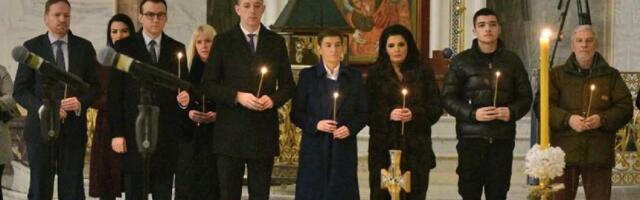 U Hramu Svetog Save u Beogradu jutros služen pomen Oliveru Ivanoviću