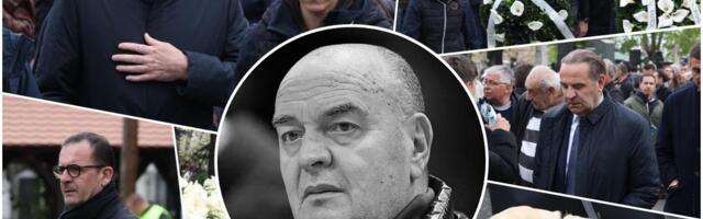 I NEBO PLAČE ZA DUŠKOM VUJOŠEVIĆEM! Potresne scene na Novom groblju - tuga, suze, emocija... (FOTO, VIDEO)