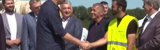 Вучић обилази радове на изградњи „Осмеха Војводине”