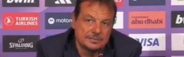 BURA NA KONFERENCIJI - ATAMAN ŽESTOKO ISPROZIVAO TRENERA EFESA: Mrzim ljude koji ti se smeju u lice! Sad idi u Pirej da treniraš!