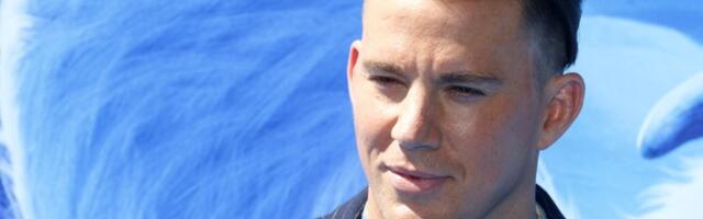 Slavni holivudski zavodnik letuje sa 20 godina mlađom devojkom u našem KOMŠILUKU