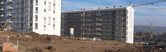 Momirović: Ubrzati radove na izgradnji stanova za pripadnike snaga bezbednosti (video)