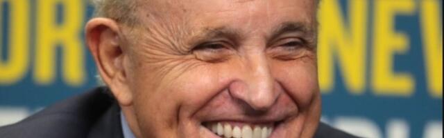 Rudi Đulijani završio u bolnici: U teškom je stanju