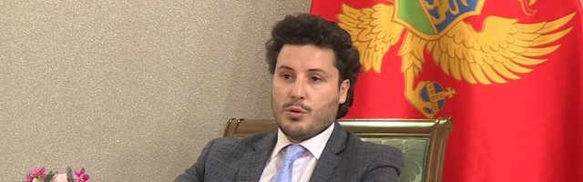 Kako Abazović vidi demokratiju: Ko ne priznaje „genocid“ u Srebrenici ne može na državnu funkciju