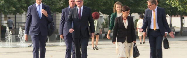 Zašto se Miroslav Lajčak pominje u procurelim mejlovima Džefrija Epstina?