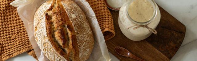 Hleb kao da je tek izašao iz rerne, a stoji već 3 dana: Evo kako je to moguće uz 1 namirnicu