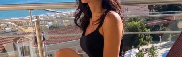 NAŠA VODITELJKA (47) U USKOM TOPU I HELANKAMA, A SVAKI MIŠIĆ JOJ SE OCRTAVA: Otkrila je kako održava liniju (FOTO)