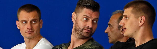 UTERAO AMERIMA STRAH U KOSTI: Ražnatović objavio "ZASTRAŠUJUĆU" fotku sa braćom Jokić! (FOTO)