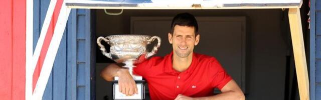 Novak ostaje u hotelu, zahtev za vizu je bio isti kao kod igrača kojima je dozvoljeno da uđu