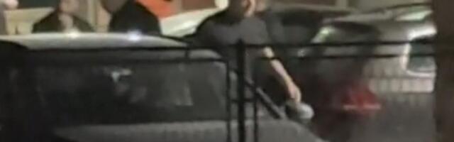 Prvi snimak Darka Lazića nakon što je izgubio rođenog brata: Nosi crninu, jedva hoda od bola i tuge