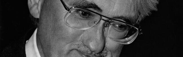 Umro Jirgen Habermas!