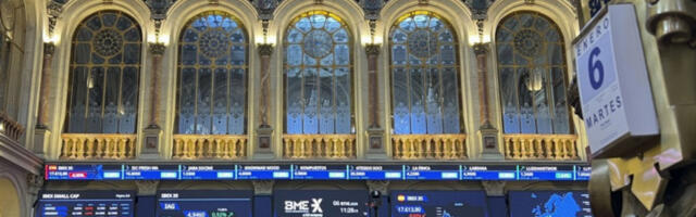 Берзе у паду, цена нафте Брент прелази 105 долара