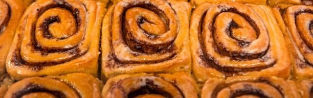 Kad jednom probate ove cimet rolnice zaboravićete na pekaru: Mekane i pune kremastog fila, ništa bolje niste jeli