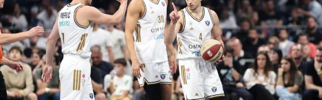 (VIDEO) Aleksa na žestokom udaru "grobara": Pogledajte scene iz Arene po završetku meča Partizan - Dubai