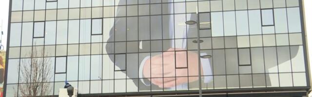 Vucic image lowers ratings of hotel in southern Serbian city