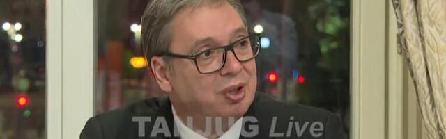 VUČIĆ IZ MOSKVE PORUČIO DA SE NAROD POBUNIO PROTIV STRANOG MEŠANJA! Pobedili smo obojenu revoluciju, čekaju me sastanci sa Putinom i Sijem