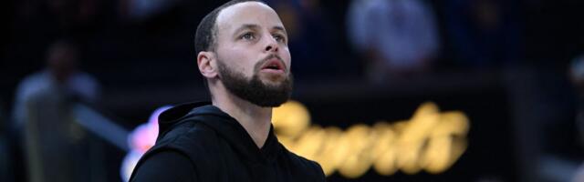 Ma, da li je ovaj čovek realan?! Kari iz tunela gađao koš preko celog terena i – pogodio /VIDEO/